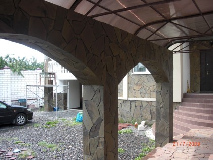 Камень серо-зеленый 4 см